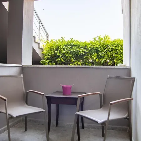 Lejlighed Flat With Shared Pool Close To The Beach In Çeşme