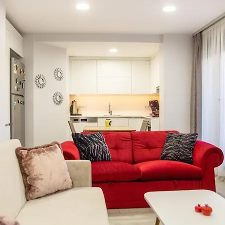 Flat With Shared Pool Close To The Beach In Apartment Çeşme